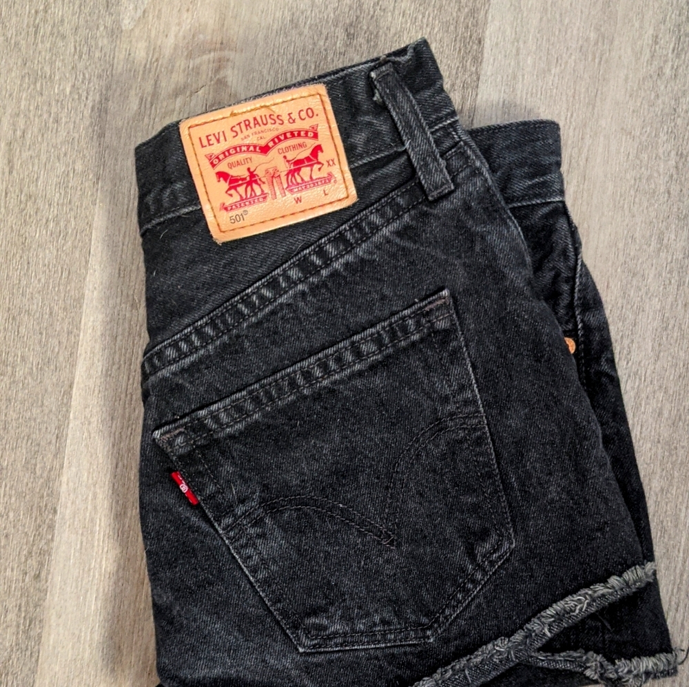 Faded Black Levi Shorts